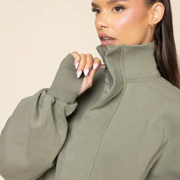 Popflex Ooey Gooey Half Zip in Light Sage S/M - Picture 4 of 4